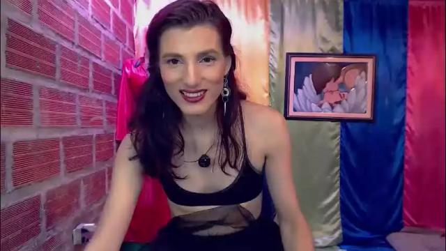 Image 6 of moira_hot Stream on Chaturbate on 1 month ago