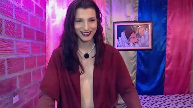 Image 12 of moira_hot Stream on Chaturbate on 13 days ago