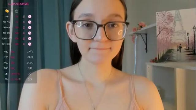 Image 12 of moirebroady Stream on Chaturbate on 3 days ago