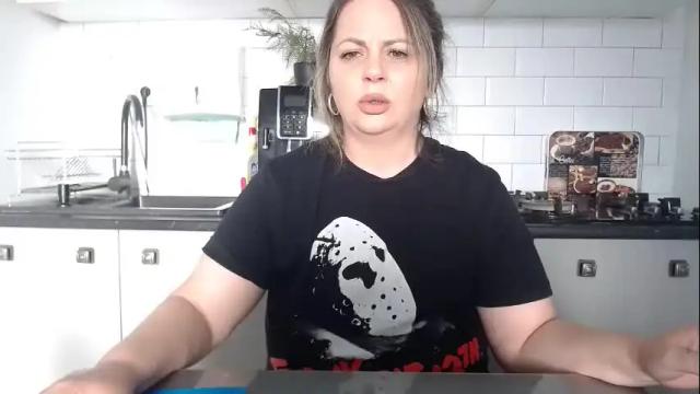 Image 8 of mojjo_erika Stream on Chaturbate on 1 month ago