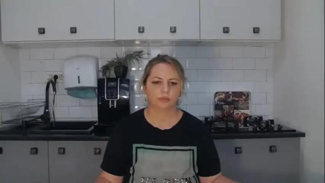 Image 2 of mojjo_erika Stream on Chaturbate on 2 days ago