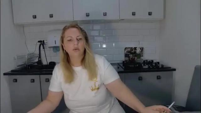 Image 10 of mojjo_erika Stream on Chaturbate on 1 month ago