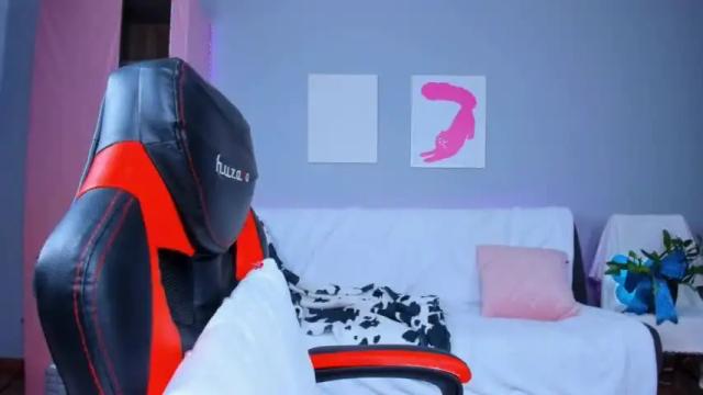 Image 4 of mola_kind Stream on Chaturbate on 16 months ago