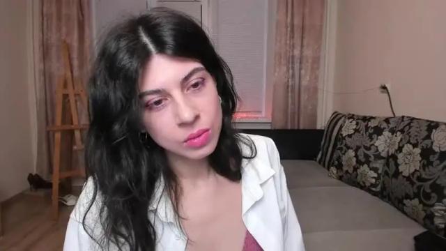 Image 11 of molaganna Stream on Chaturbate on 14 months ago