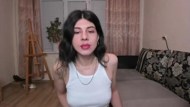 Image 8 of molaganna Stream on Chaturbate on 13 months ago
