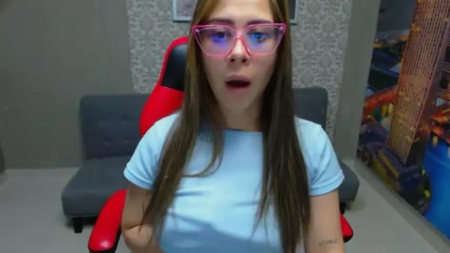 Image 11 of moli_snow Stream on Chaturbate on 17 months ago