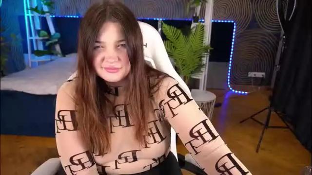 Thumbnail 1, molinmoon's Stream at Chaturbate, 2 months ago