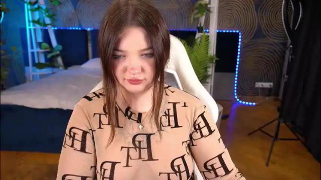 Image 12 of molinmoon Stream on Chaturbate on 2 months ago