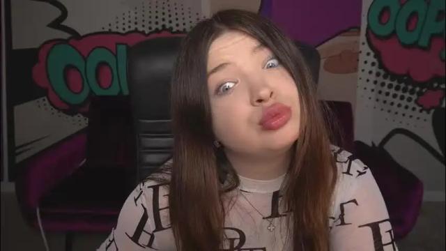 Image 12 of molinmoon Stream on Chaturbate on 1 month ago