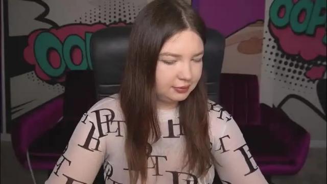 Image 3 of molinmoon Stream on Chaturbate on 1 month ago