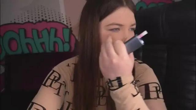 Image 2 of molinmoon Stream on Chaturbate on 1 month ago