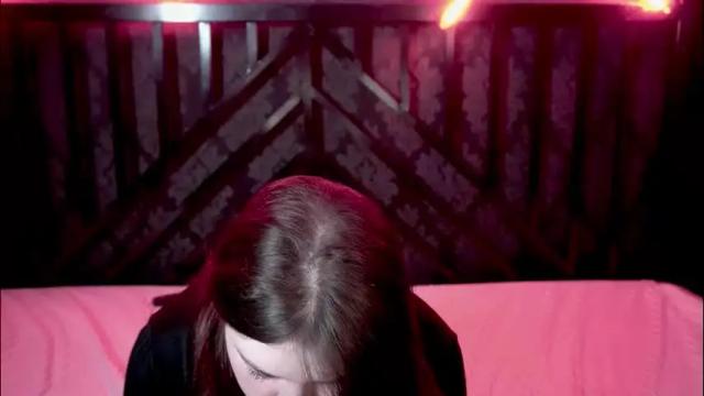 Image 12 of molinmoon Stream on Chaturbate on 29 days ago