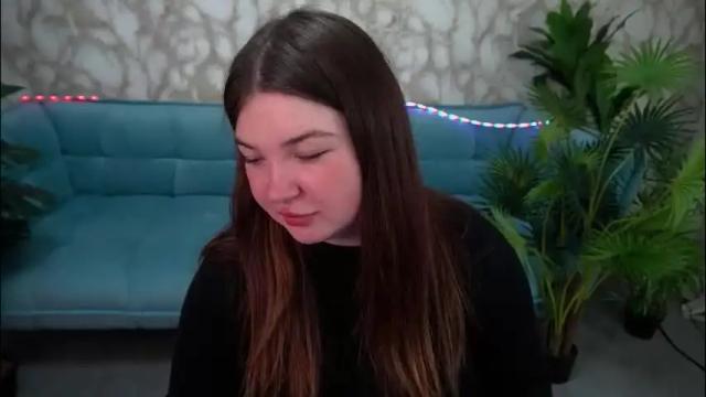 Image 2 of molinmoon Stream on Chaturbate on 11 days ago