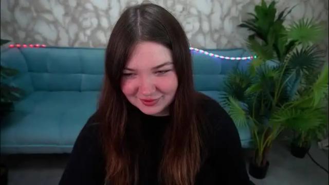 Image 3 of molinmoon Stream on Chaturbate on 11 days ago