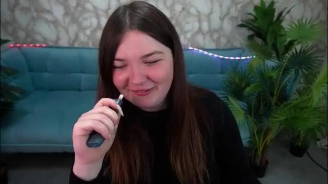 Image 6 of molinmoon Stream on Chaturbate on 11 days ago