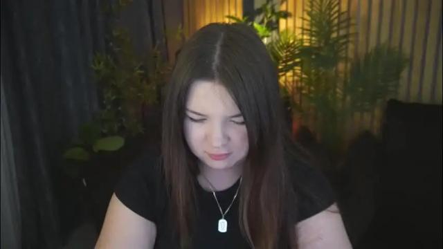 Image 12 of molinmoon Stream on Chaturbate on 1 month ago