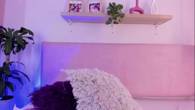 Image 4 of moll1e_ Stream on Chaturbate on 1 month ago