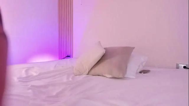 Image 7 of moll1e_ Stream on Chaturbate on 1 month ago