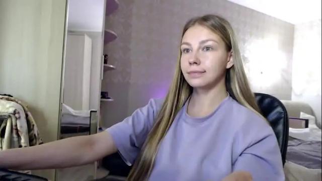 Image 11 of molli_and_tom Stream on Chaturbate on 20 days ago