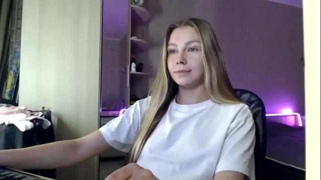 Image 8 of molli_and_tom Stream on Chaturbate on 7 months ago