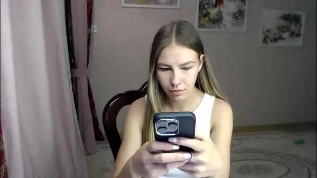 Image 6 of molli_and_tom Stream on Chaturbate on 1 month ago