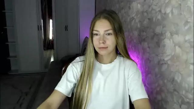Image 2 of molli_and_tom Stream on Chaturbate on 1 day ago