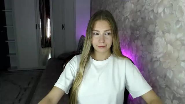 Image 8 of molli_and_tom Stream on Chaturbate on 1 day ago