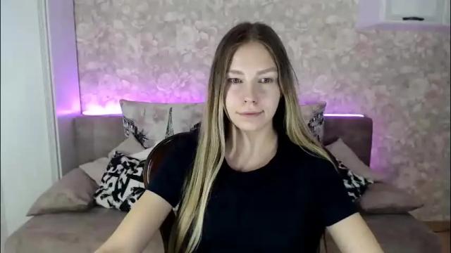 Image 2 of molli_and_tom Stream on Chaturbate on 1 month ago