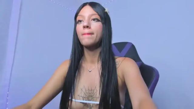Image 12 of mollielliedolly Stream on Chaturbate on 14 months ago