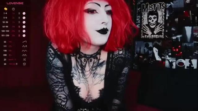 Image 8 of molliunholy Stream on Chaturbate on 1 month ago