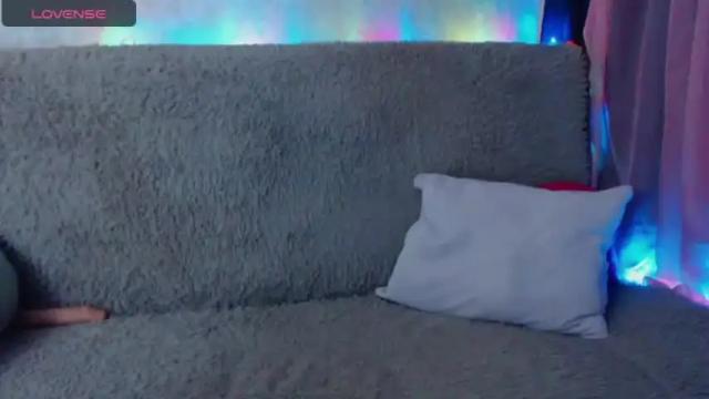 Image 3 of molly1sex Stream on Chaturbate on 16 months ago