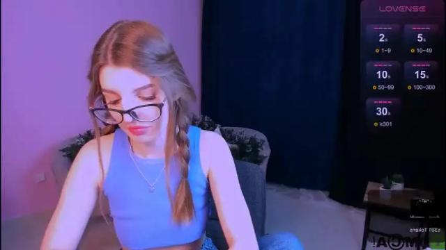 Image 7 of molly__lips Stream on Chaturbate on 18 months ago
