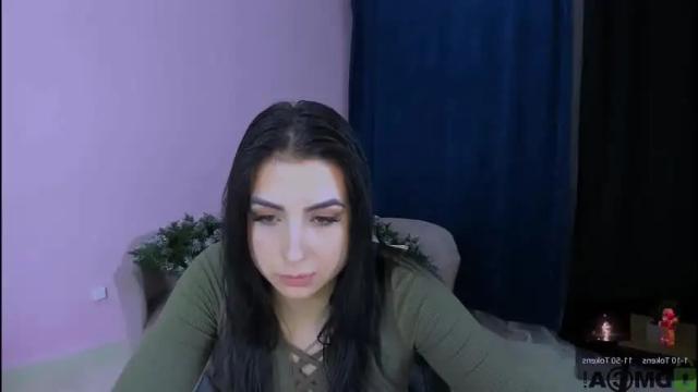 Image 12 of molly__lips Stream on Chaturbate on 18 months ago