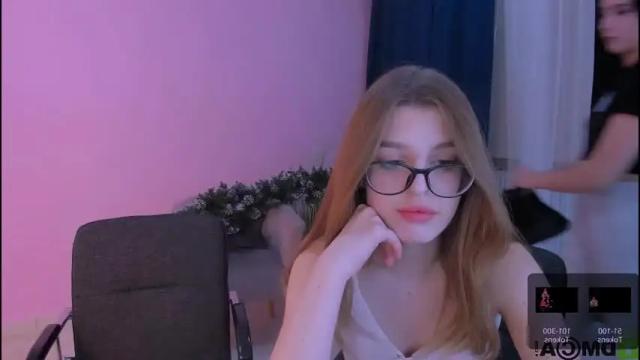 Image 10 of molly__lips Stream on Chaturbate on 18 months ago