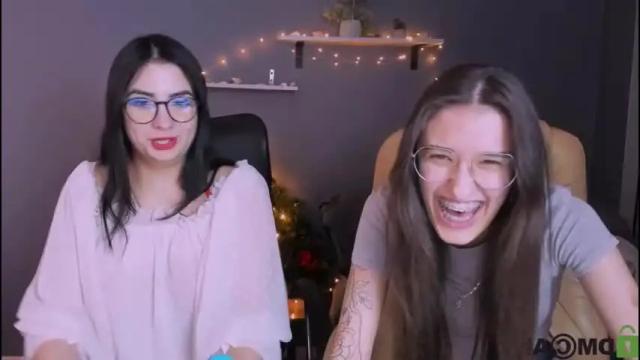 Image 11 of molly__lips Stream on Chaturbate on 18 months ago