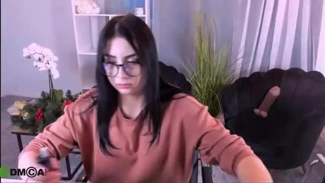 Thumbnail 1, molly__lips's Stream at Chaturbate, 17 months ago