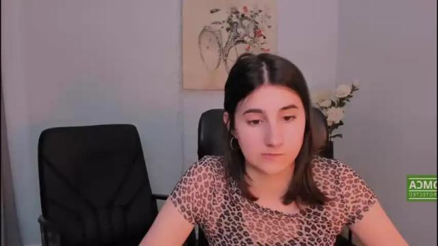 Image 12 of molly__lips Stream on Chaturbate on 17 months ago