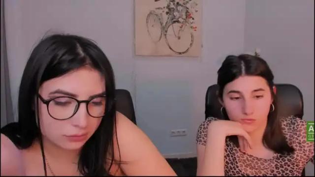 Image 3 of molly__lips Stream on Chaturbate on 17 months ago