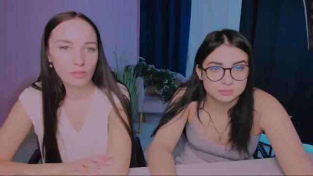 Image 7 of molly__lips Stream on Chaturbate on 17 months ago