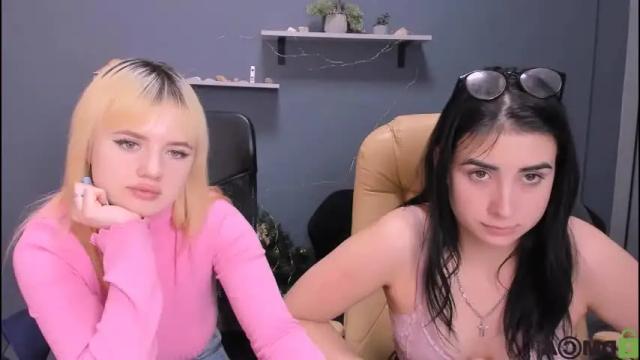 Thumbnail 1, molly__lips's Stream at Chaturbate, 17 months ago