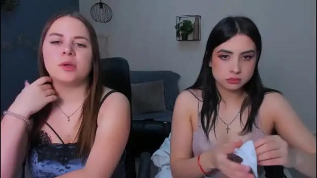 Image 3 of molly__lips Stream on Chaturbate on 17 months ago