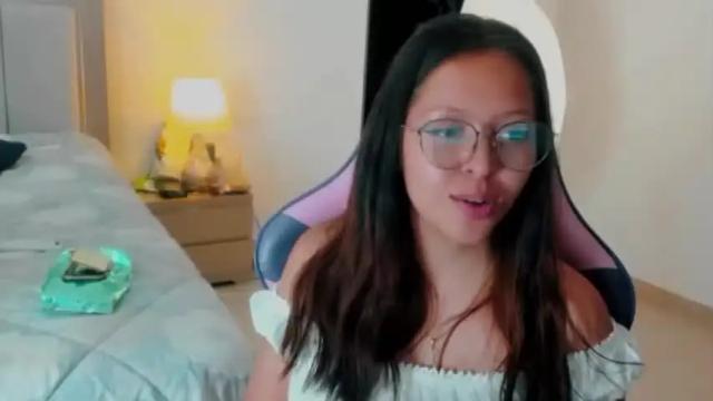 Image 8 of molly_brownn Stream on Chaturbate on 18 months ago