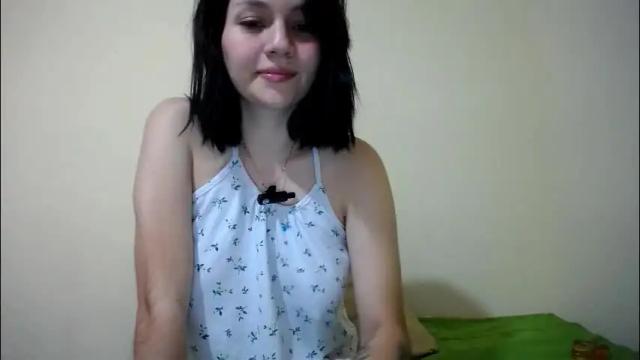 Image 12 of molly_fragance Stream on Chaturbate on 2 months ago