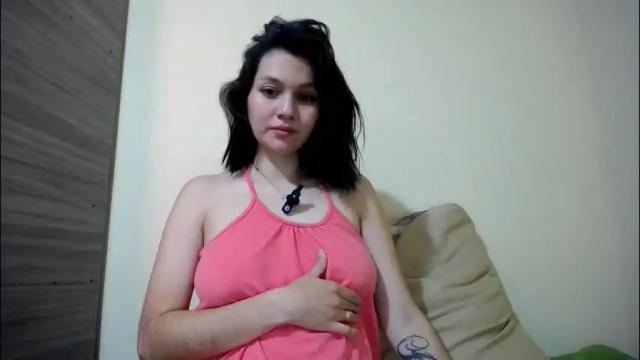 Image 2 of molly_fragance Stream on Chaturbate on 2 months ago