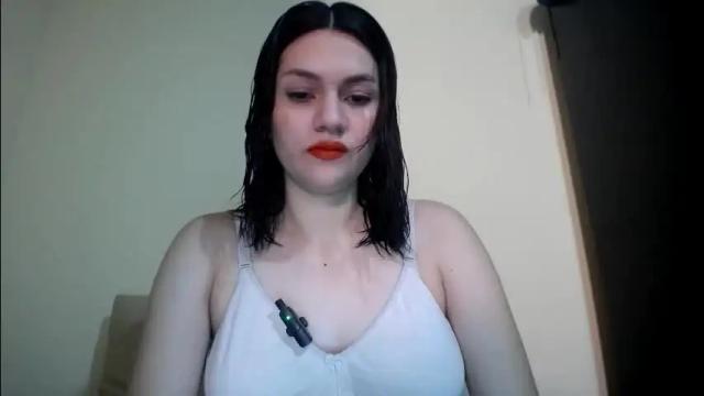 Image 2 of molly_fragance Stream on Chaturbate on 2 months ago