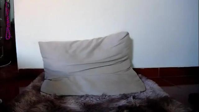 Image 4 of molly_fragance Stream on Chaturbate on 23 days ago