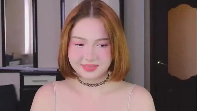 Image 4 of molly_millerr Stream on Chaturbate on 2 months ago