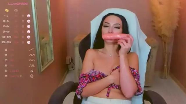 Image 10 of molly_moon19 Stream on Chaturbate on 19 months ago