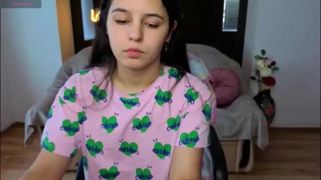 Image 3 of molly_owens Stream on Chaturbate on 5 months ago