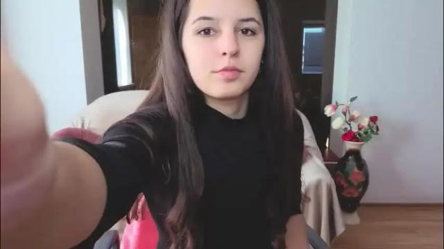 Image 2 of molly_owens Stream on Chaturbate on 3 months ago